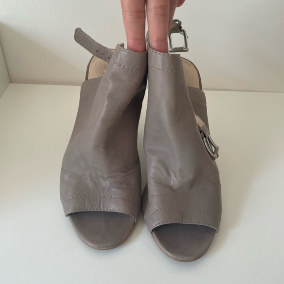 Vine Camuto Heels - Picture 3 of 4